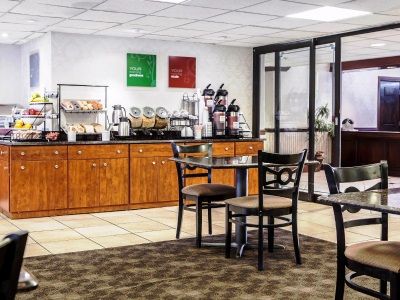 Comfort Feasterville - 2*